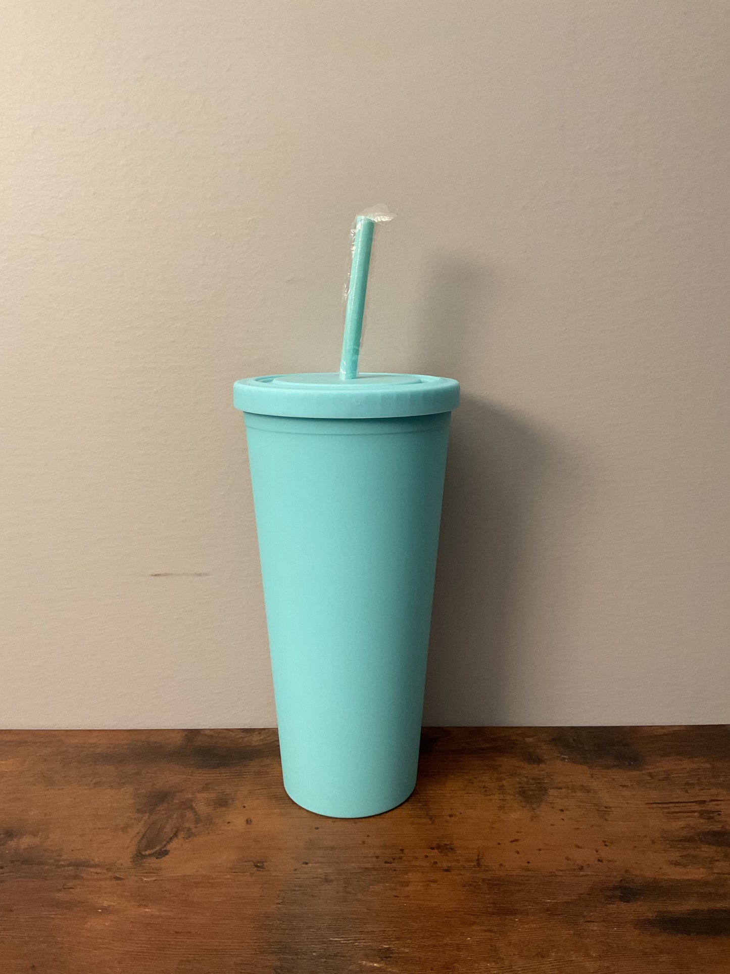 24 oz Reusable Plastic Cold Cups